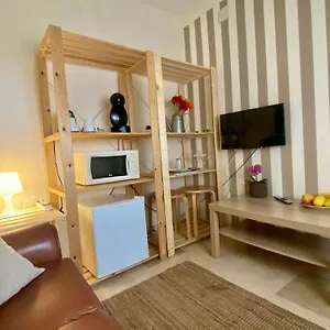 https://plaza-de-san-francisco.hotelsinnerja.org